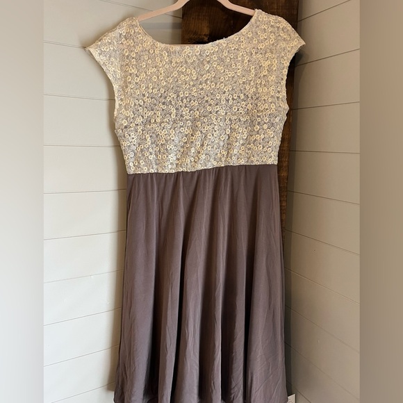 Tiffany Rose Other - Tiffany Rose Maternity Dress